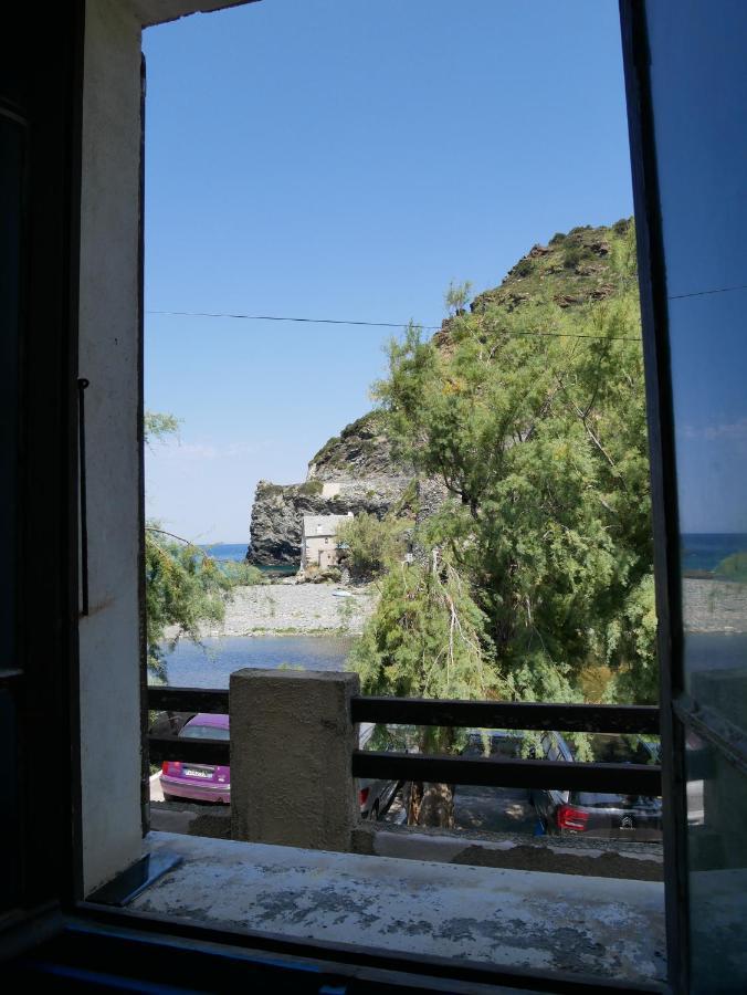 Casa Piazza Grande maison au bord de mer Grillasca Extérieur photo
